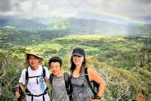 6-7 Hours Private Kauai's Hidden Gems Experience with Snacks - Private vehicle and pro driver: what it buys you on Kauai