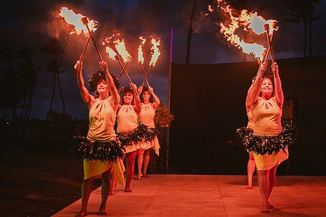 Ahi Uila Fire Show and Dinner on Kauai - Dinner value: buffet food that won’t steal the spotlight
