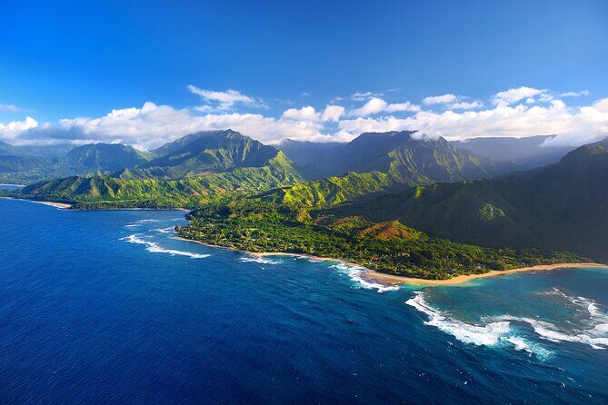 Air Kauai: DOORS-OFF Helicopter Adventure - The 50-Minute Route: From Wet Rainforest to Dry Canyon