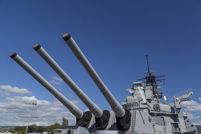 Day Trip from Kauai to Oahu: WWII Pearl Harbor Heroes - Where Your Time Goes in Honolulu (and How It Feels)