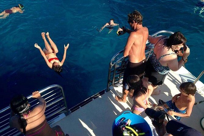 Deluxe Na Pali Morning Snorkel Tour on the Lucky Lady - Price and logistics: what this tour includes and why it costs what it costs