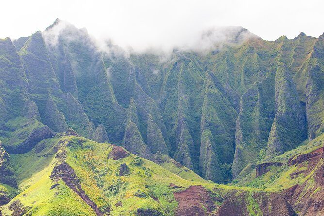 Deluxe Na Pali Morning Snorkel Tour on the Lucky Lady - Onboard lunch and open bar: simple comfort after salt water