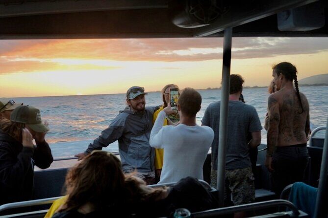 Deluxe Na Pali Sunset Tour on the Lucky Lady - Dinner on Board and the Open Bar: How the Included Food Really Fits the Day