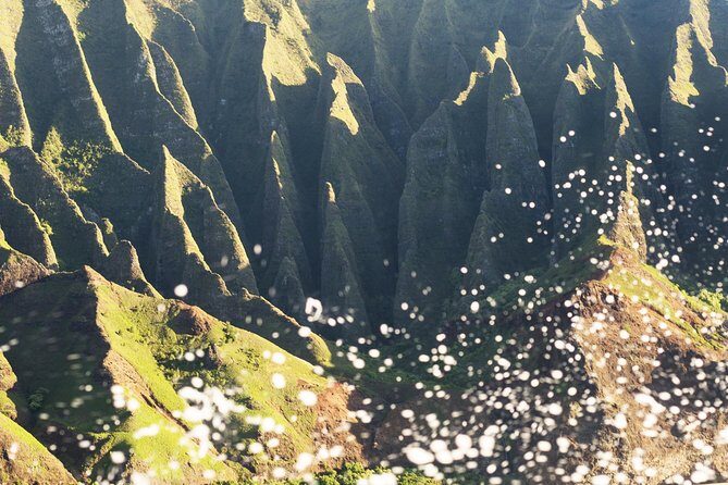 Deluxe Na Pali Sunset Tour on the Lucky Lady - Weather, Waves, and When the Route Changes