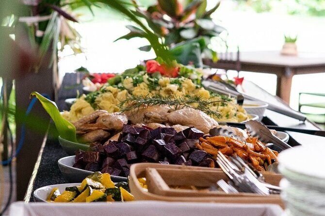 Farm and Food Experience in Kilauea - Drinks: beer and wine, or purchase-only?
