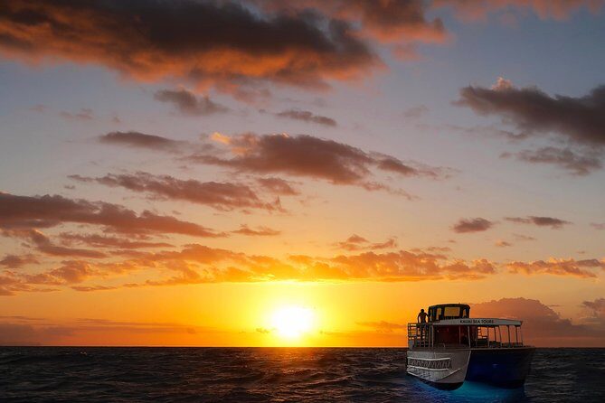 'Imiloa Express Na Pali Sunset Tour - What you’ll see along Na Pali during the cruise (and what you won’t do)