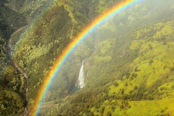 Kauai Cessna Private Air Tour - The waterfall pass: the Jurassic Park-style moment (weather permitting)