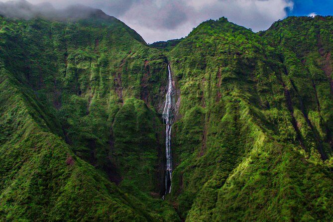 Kauai Eco Adventure Helicopter Tour - The Eurocopter Eco-Star Experience: Windows, Headsets, and Comfort