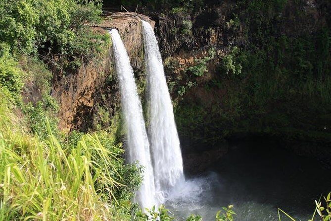 Kauai: Hawaii Movie Tour - Opaekaa Falls: A Short Stop With Several Big Titles