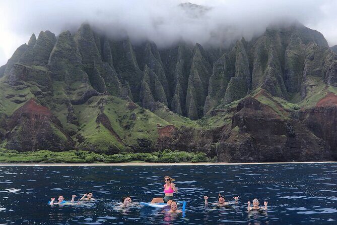 Kauai: Nā Pali Coast Zodiac Raft Expedition and Snorkeling - The captain’s safety calls: waves, visibility, caves, and snorkeling