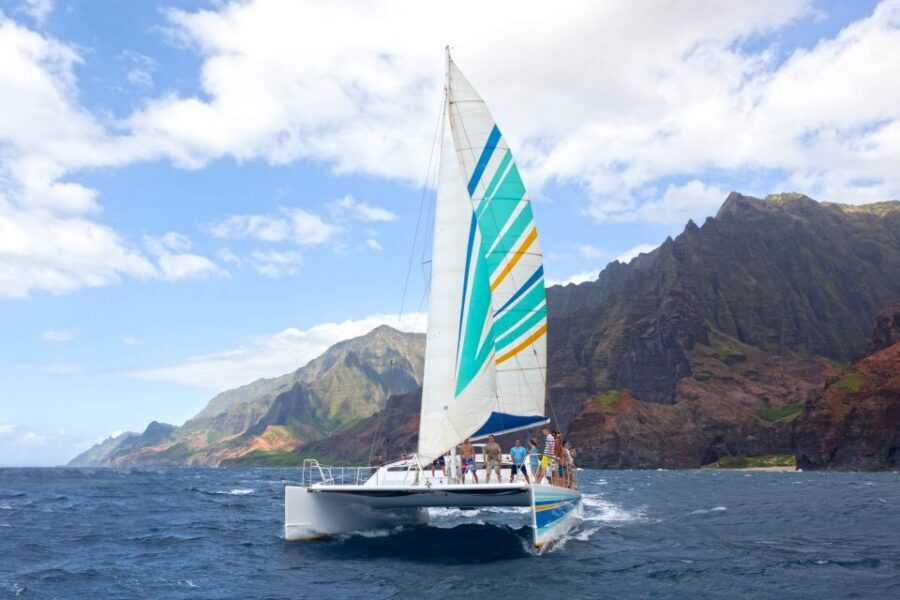 Kauai: Napali Coast Sail & Snorkel Tour from Port Allen - Sailing and wildlife spotting: how the crew turns a stop into a moment