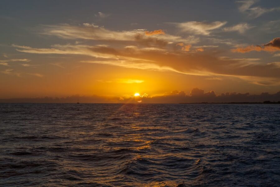 Kauai: Napali Sunset Dinner Cruise - Napali Coast Highlights You’ll Chase: Caves, Cliffs, and Waterfall Passes
