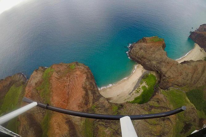 Kauai Private Doors-Off Helicopter: Ultimate Waterfalls & Canyons - Hanalei Bay and Hanalei Valley: Where the Island Turns Lush