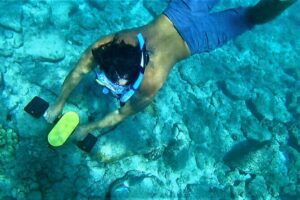 Kauai Snorkeling Adventure - Lihue check-in and getting ready for the ocean (9:30am start)