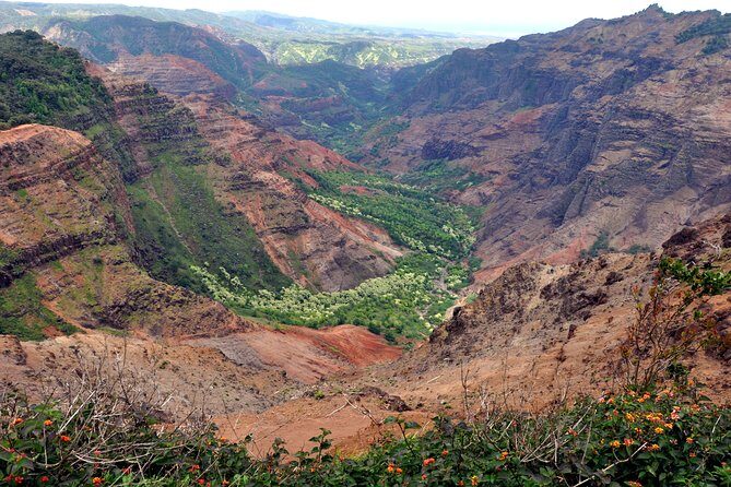 Kauai Waimea Canyon and Koke'e Tour - Kekaha Beach Park: Toes-in-the-Sand Reset