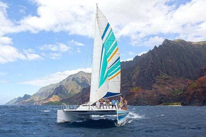 Kauai’s Na Pali Coast Snorkel and Sail Tour - Getting On the Water: Leila Catamaran Comfort and Crew Rhythm