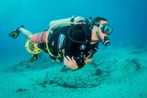 Kauai's Ultimate Scooter Adventure 2 Tank Dive (Advance Certified Divers Only) - Koloa Landing meet-up, gear-out, and the briefing flow