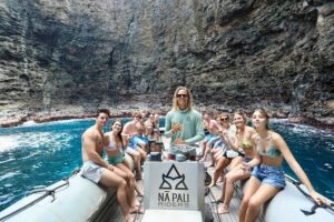 Nā Pali Coast Zodiac Raft Sea Caves Expedition on Kauai - Stop 1 at Na Pali Coast State Park: where the day gets real
