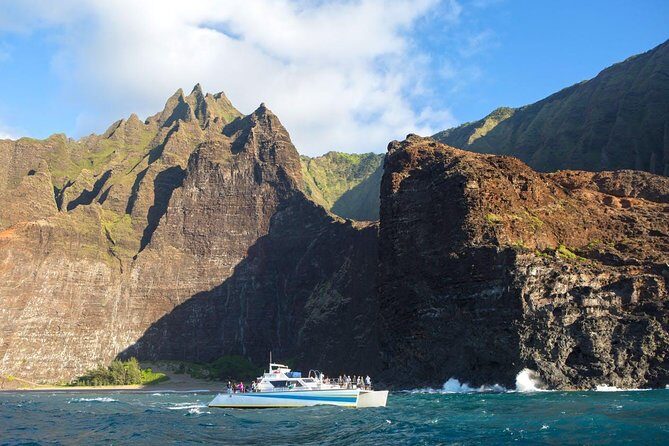 Ni'ihau and Na Pali Coast Snorkel Boat Tour - Stop 2: Lehua Crater and Ni’ihau waters for serious snorkeling odds