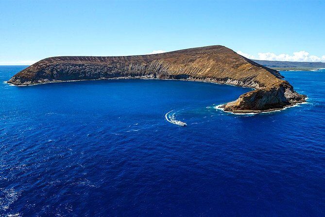 Ni'ihau and Na Pali Coast Snorkel Boat Tour - How the crew stories fit the day (not just entertainment)