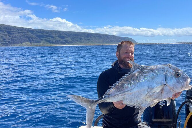 Private Deep Water Fishing in Kauai - If offshore doesn’t cooperate: how the inshore trolling backup protects your time