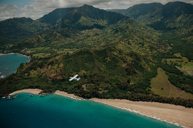 Private Kauai Airplane Tour: Na Pali Coast, Waterfalls & More - Price and value: when $680 makes sense for your group