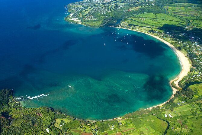 Private Kauai Airplane Tour: Na Pali Coast, Waterfalls & More - Wailua Falls and Hanalei Bay: two classic north-shore icons in one pass