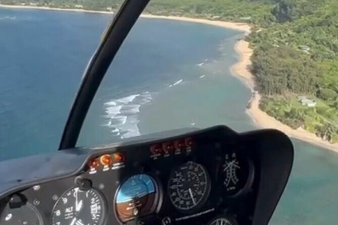 R44 Private Tour of Kauai Doors OFF - Your Route: Waialeale, Waimea Canyon, Hanapepe Valley, Na Pali, and Manawaiopuna Falls