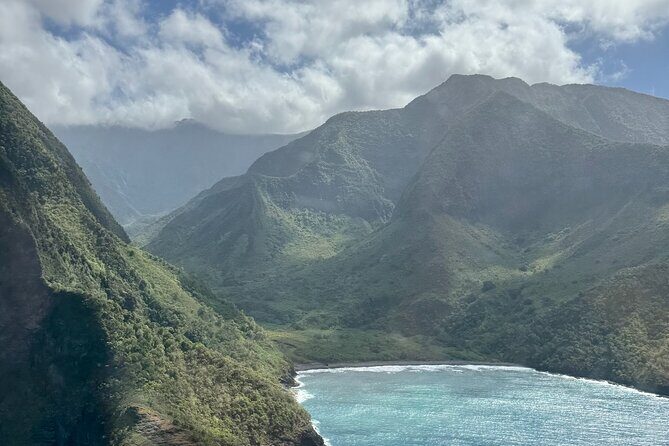 R44 Private Tour of Kauai Doors ON - Who this tour suits best on Kauai (and who should reconsider)