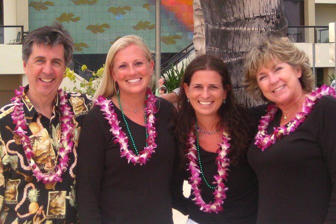 Traditional Airport Lei Greeting on Lihue Kauai - Why This Lei Greeting Works So Well at Lihue