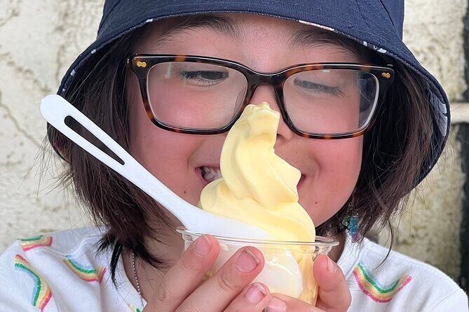 Walking Food Tour Exploring Hanalei - Guides set the tone: pace, humor, and practical tips